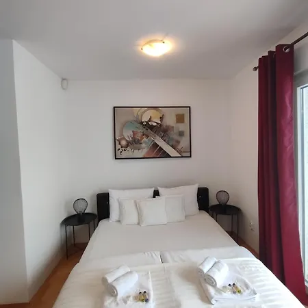 Kuna Villa *