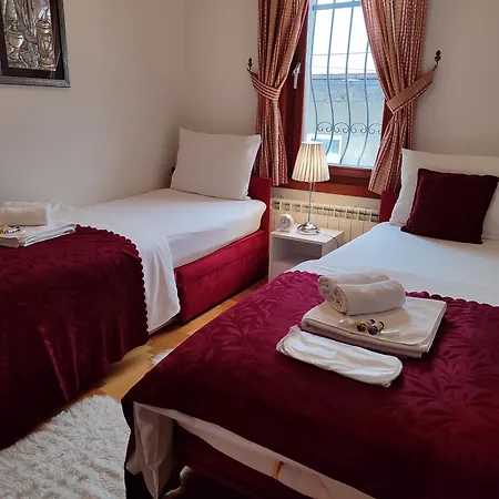 Kuna Villa *