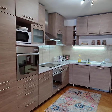 Kuna Villa SJJ